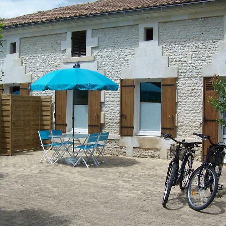 Chez Jousseaume Chambre D'Hotes Et Gites Saint-Ciers-Champagne Zewnętrze zdjęcie