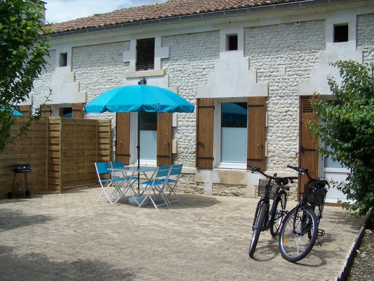 Chez Jousseaume Chambre D'Hotes Et Gites Saint-Ciers-Champagne Zewnętrze zdjęcie