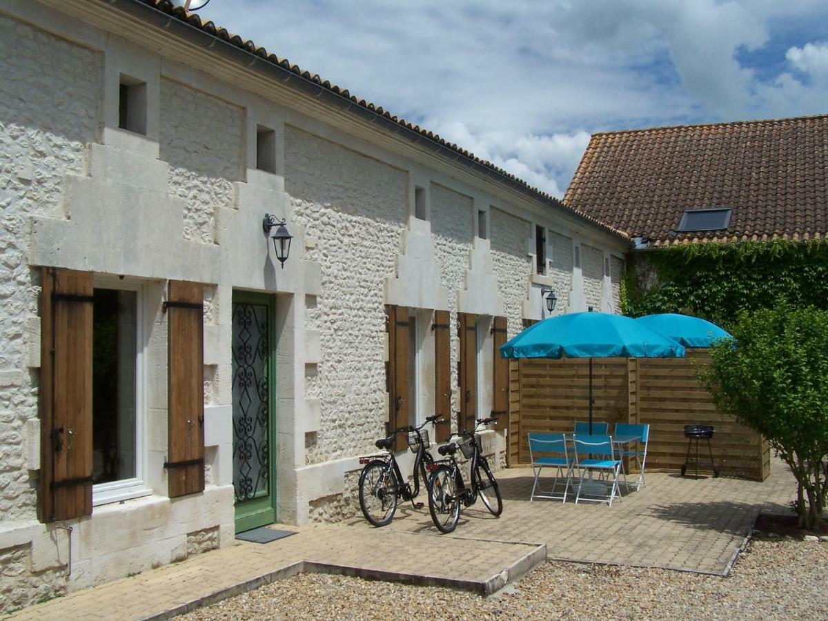 Chez Jousseaume Chambre D'Hotes Et Gites Saint-Ciers-Champagne Zewnętrze zdjęcie