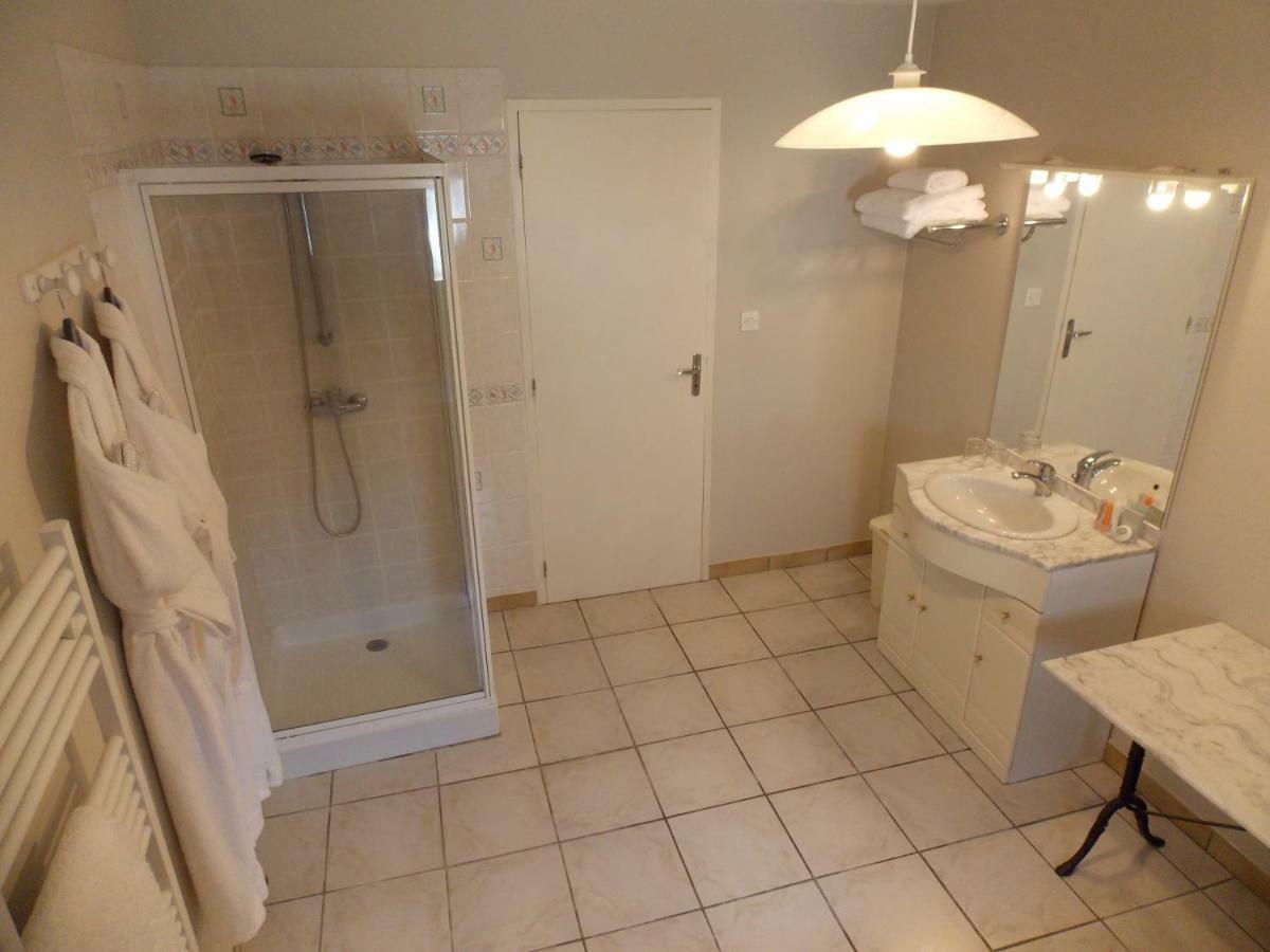 Chez Jousseaume Chambre D'Hotes Et Gites Saint-Ciers-Champagne Zewnętrze zdjęcie