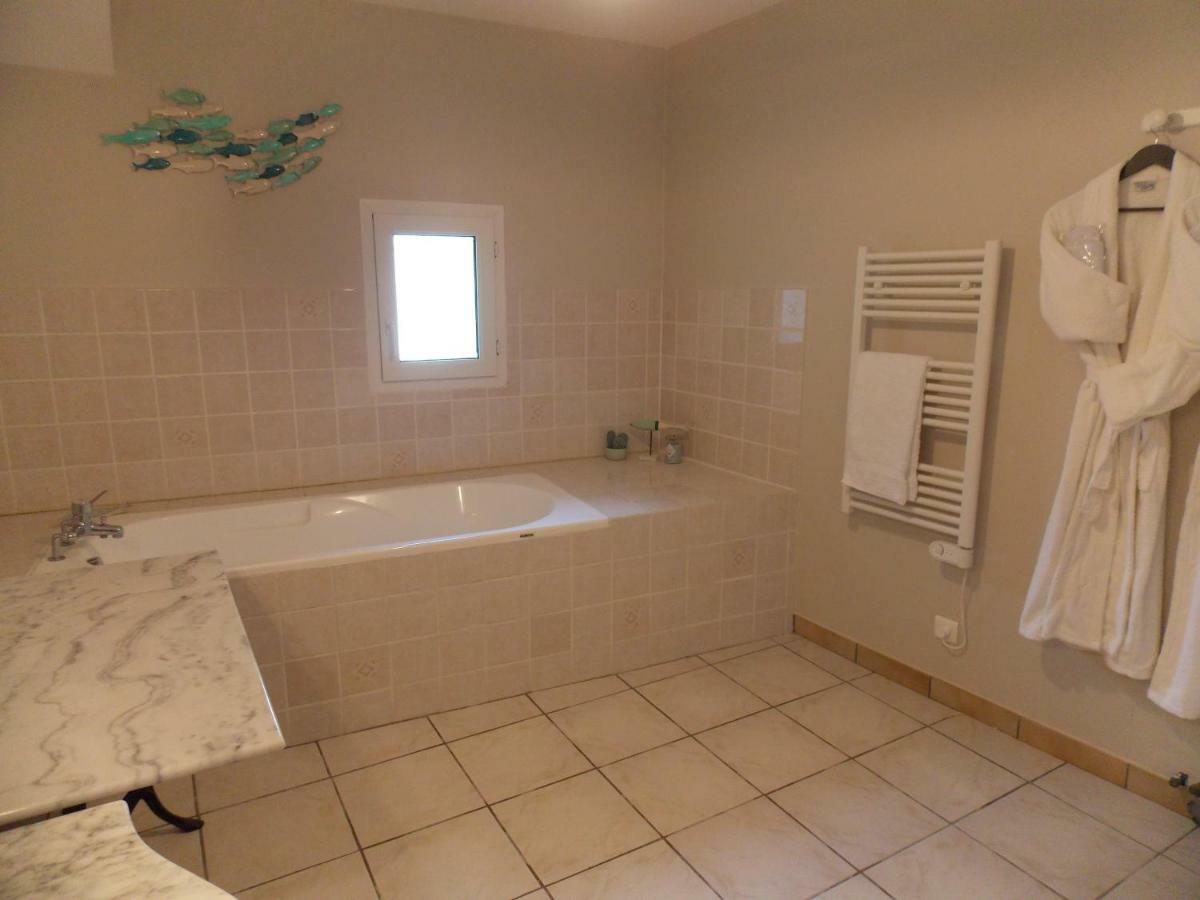 Chez Jousseaume Chambre D'Hotes Et Gites Saint-Ciers-Champagne Zewnętrze zdjęcie