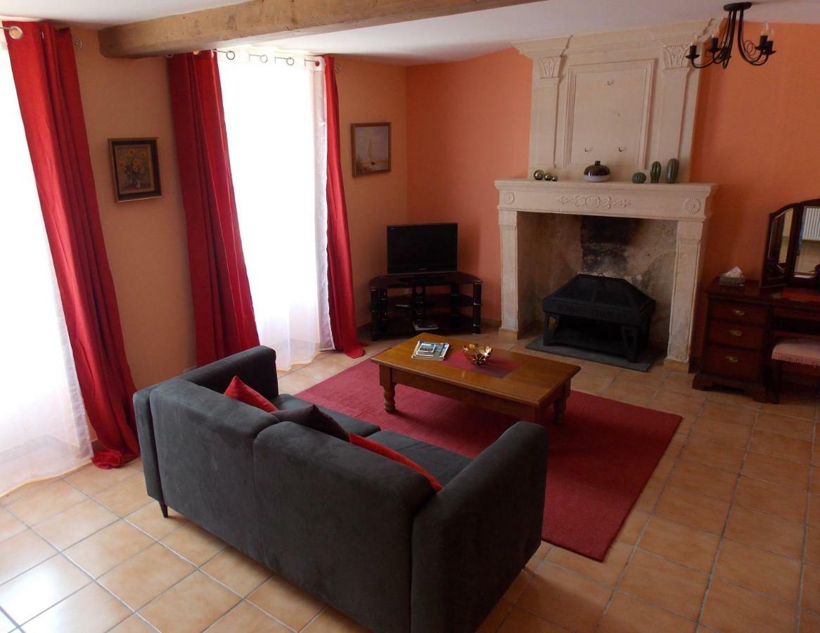 Chez Jousseaume Chambre D'Hotes Et Gites Saint-Ciers-Champagne Zewnętrze zdjęcie